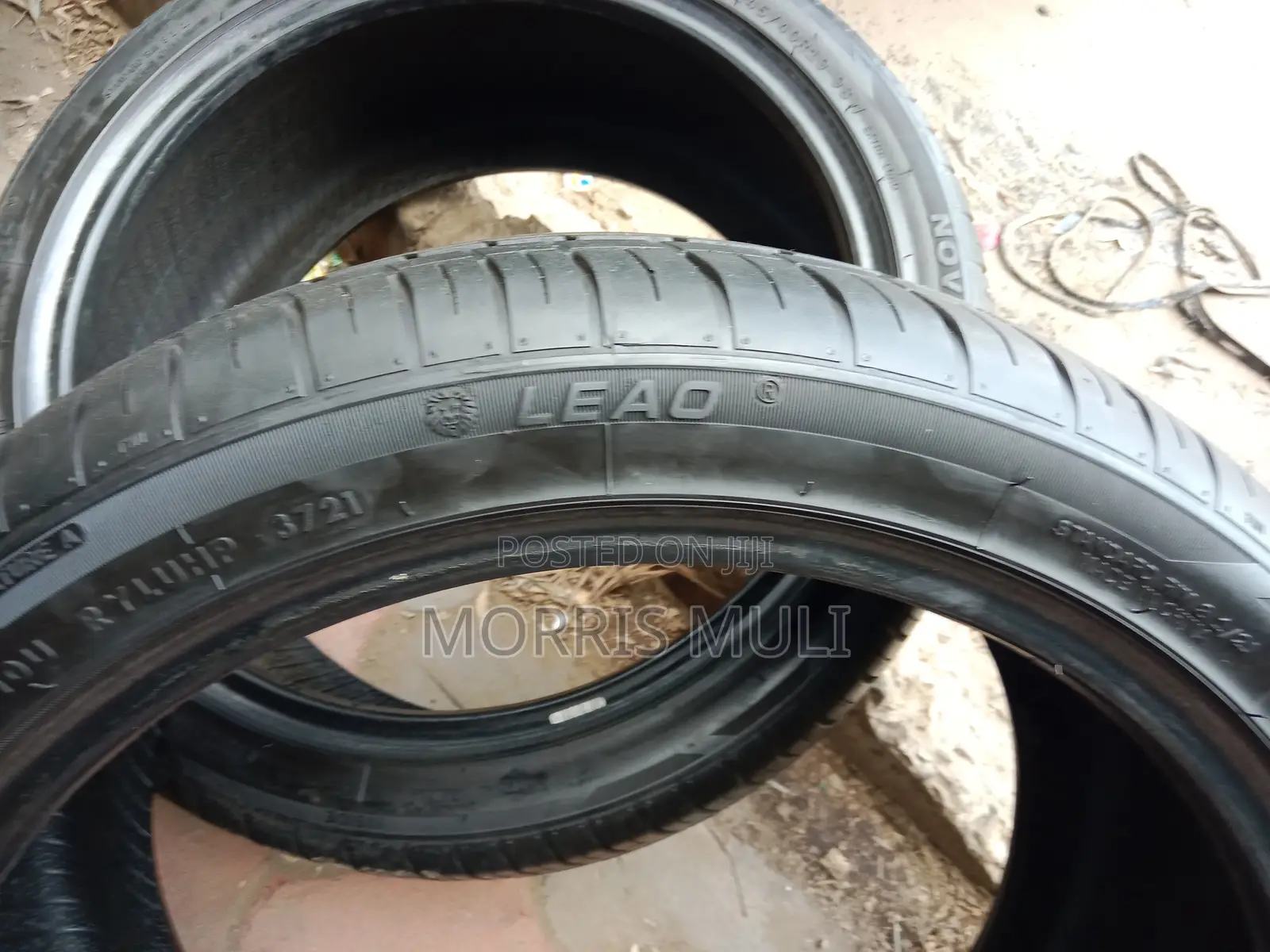 245/40r19 Leao
