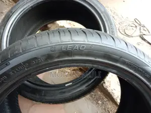 245/40r19 Leao