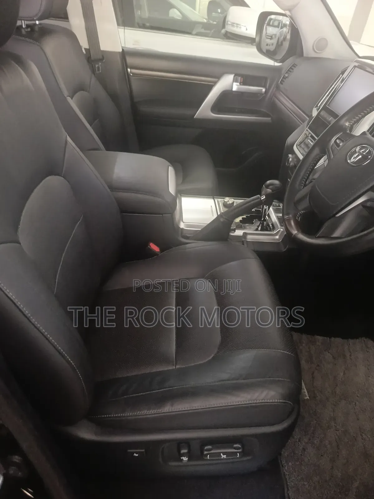 Toyota Land Cruiser Prado 2018 Black