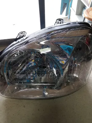 Head Lamp Left Hyundai Santa Fe 2005