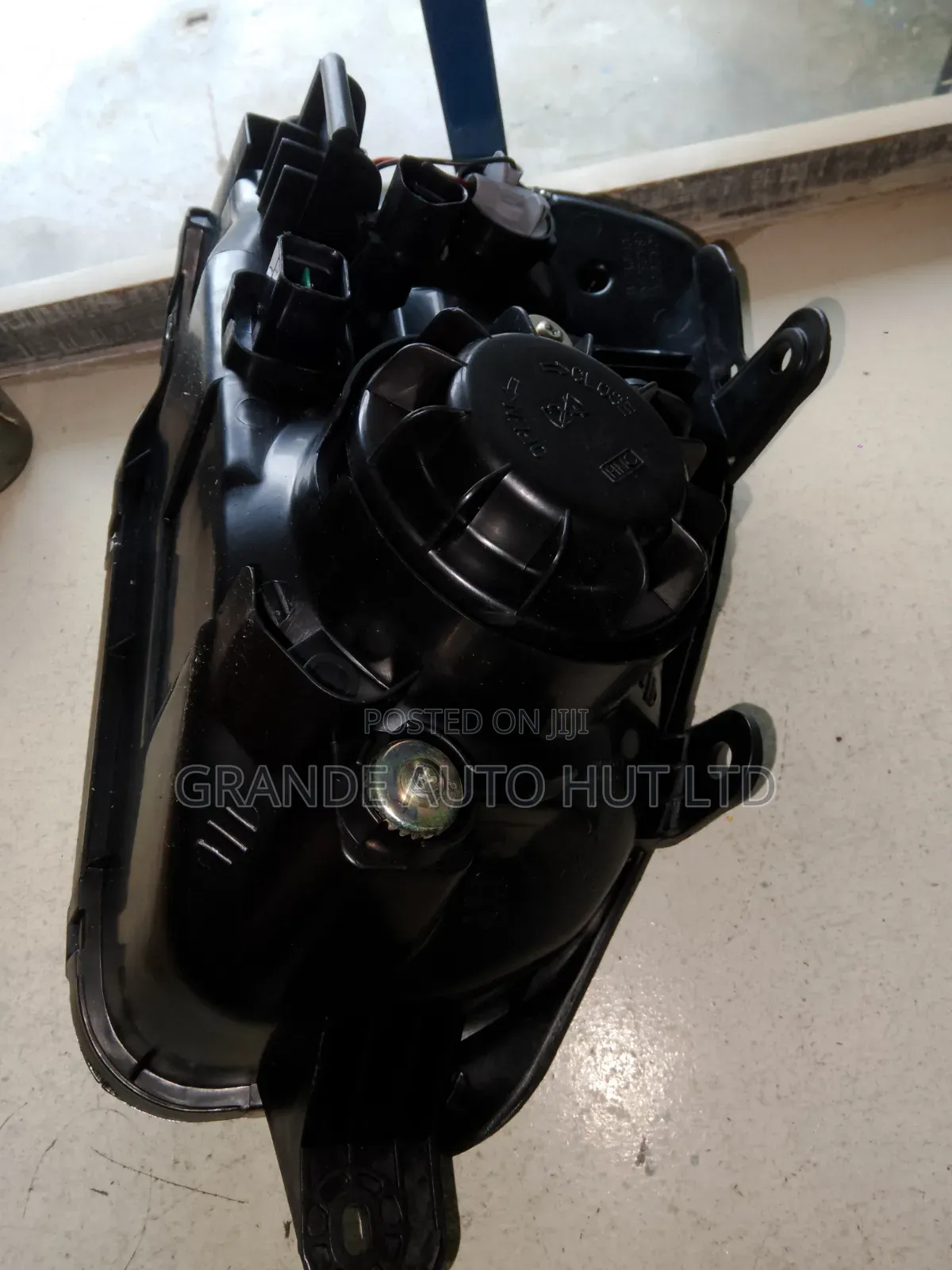Head Lamp Left Hyundai Santa Fe 2005