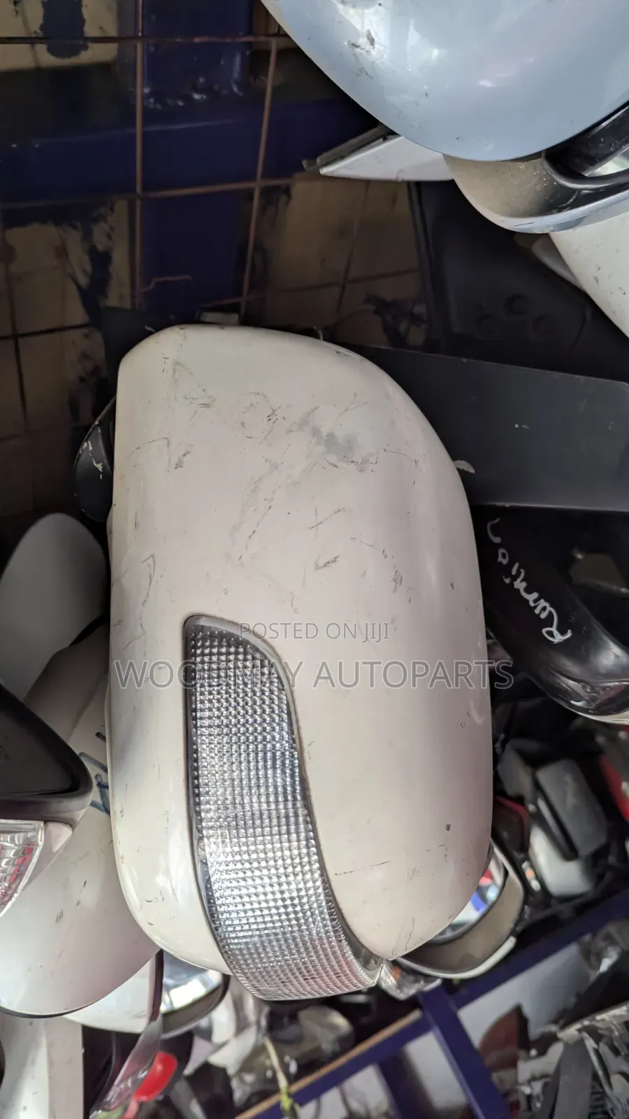 Toyota Alphard Sidemirror
