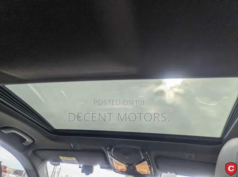 BMW 523i 2019 White