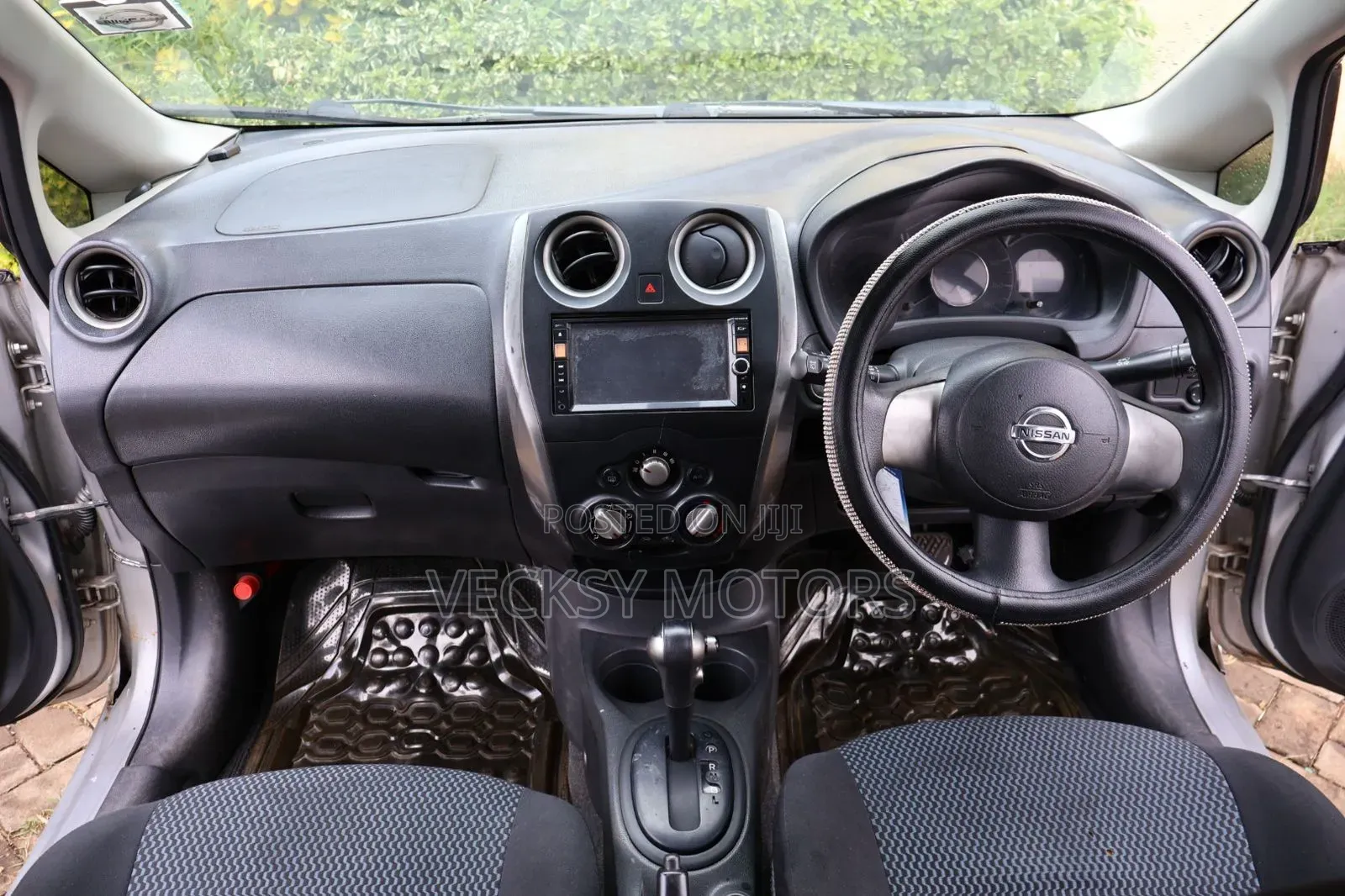 Nissan Note 2013 Silver