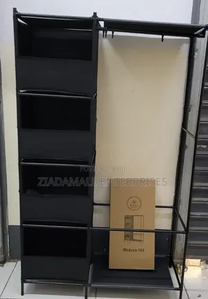 Medusa Portable Wardrobe – Stylish Storage That Moves With You