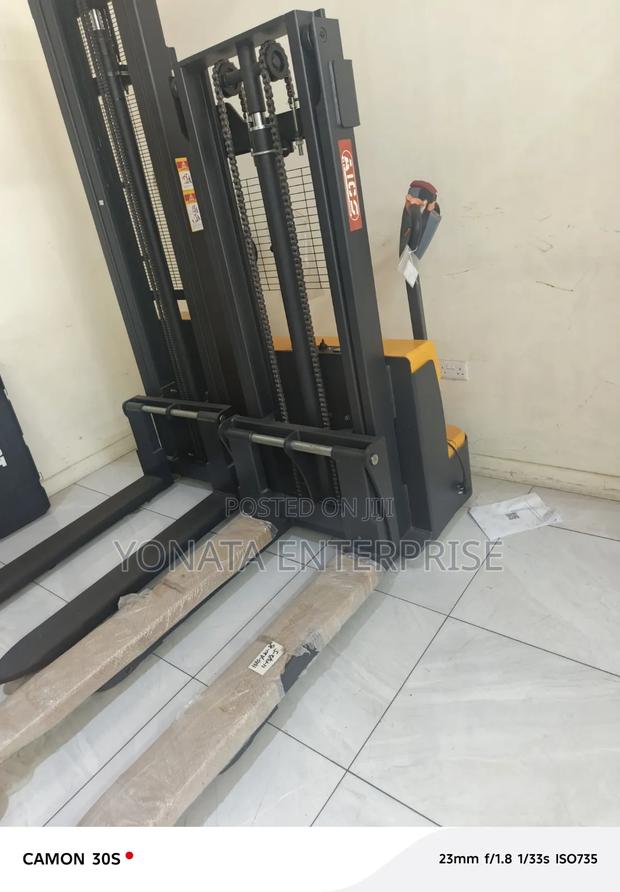 2t Aico Japan Electric Pallet Stacker 2.5m