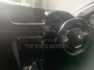 Peugeot 208 2020 White
