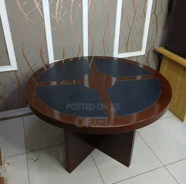 Modern Boardroom Table : 4-Seater Executive Meeting Table - thumbnail 3