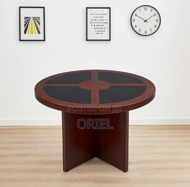 Modern Boardroom Table : 4-Seater Executive Meeting Table - thumbnail 7