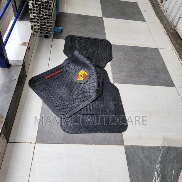 Porsche Cayenne Branded Car Floor Mats 5pcs Set - thumbnail 2