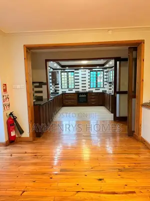 7bdrm House in Runda for sale