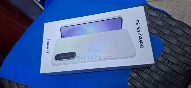 New Samsung Galaxy A36 256 GB Black - thumbnail 2