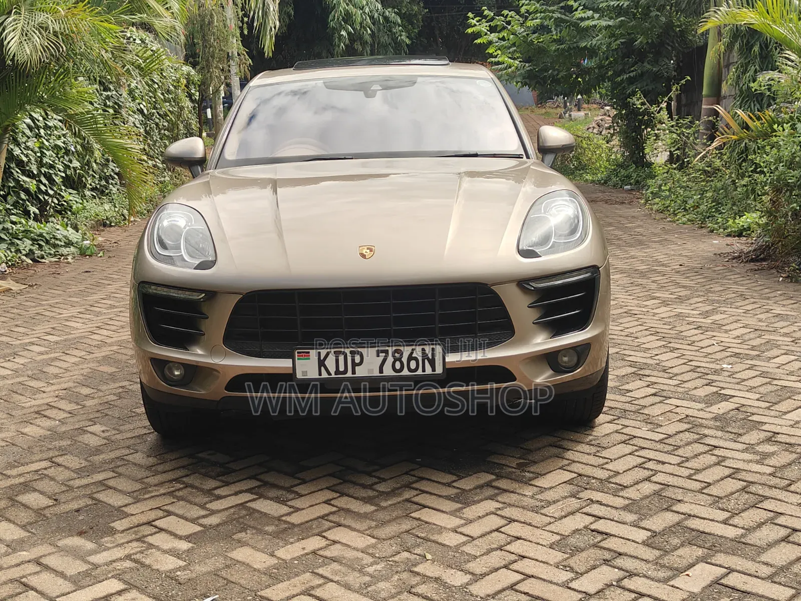 Porsche Macan Turbo 2017 Beige