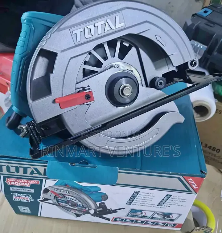 Total Circular Saw 1400w