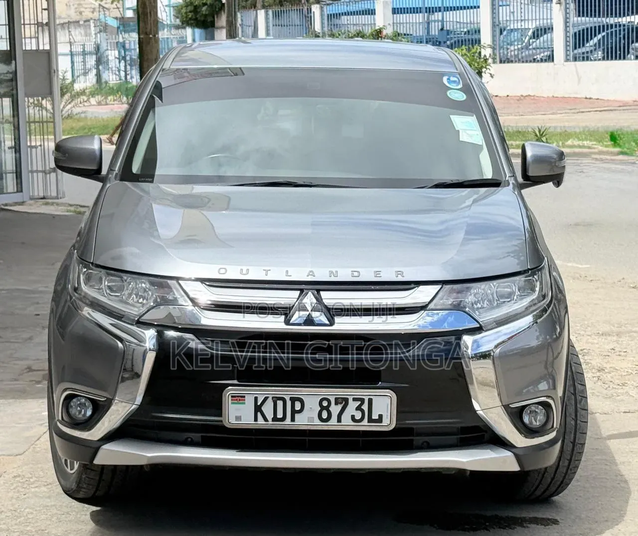Mitsubishi Outlander 2016 Gray