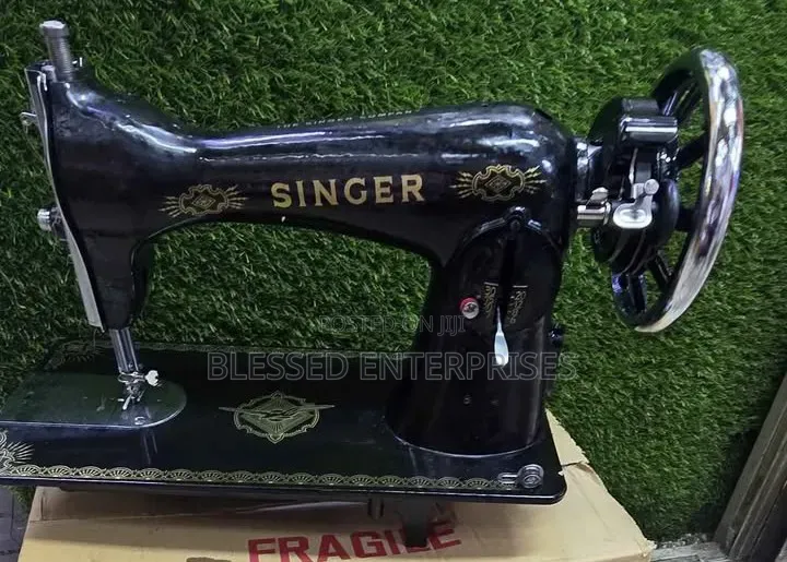 Original Singer 15 Inch Singer Professional Sewing Machine