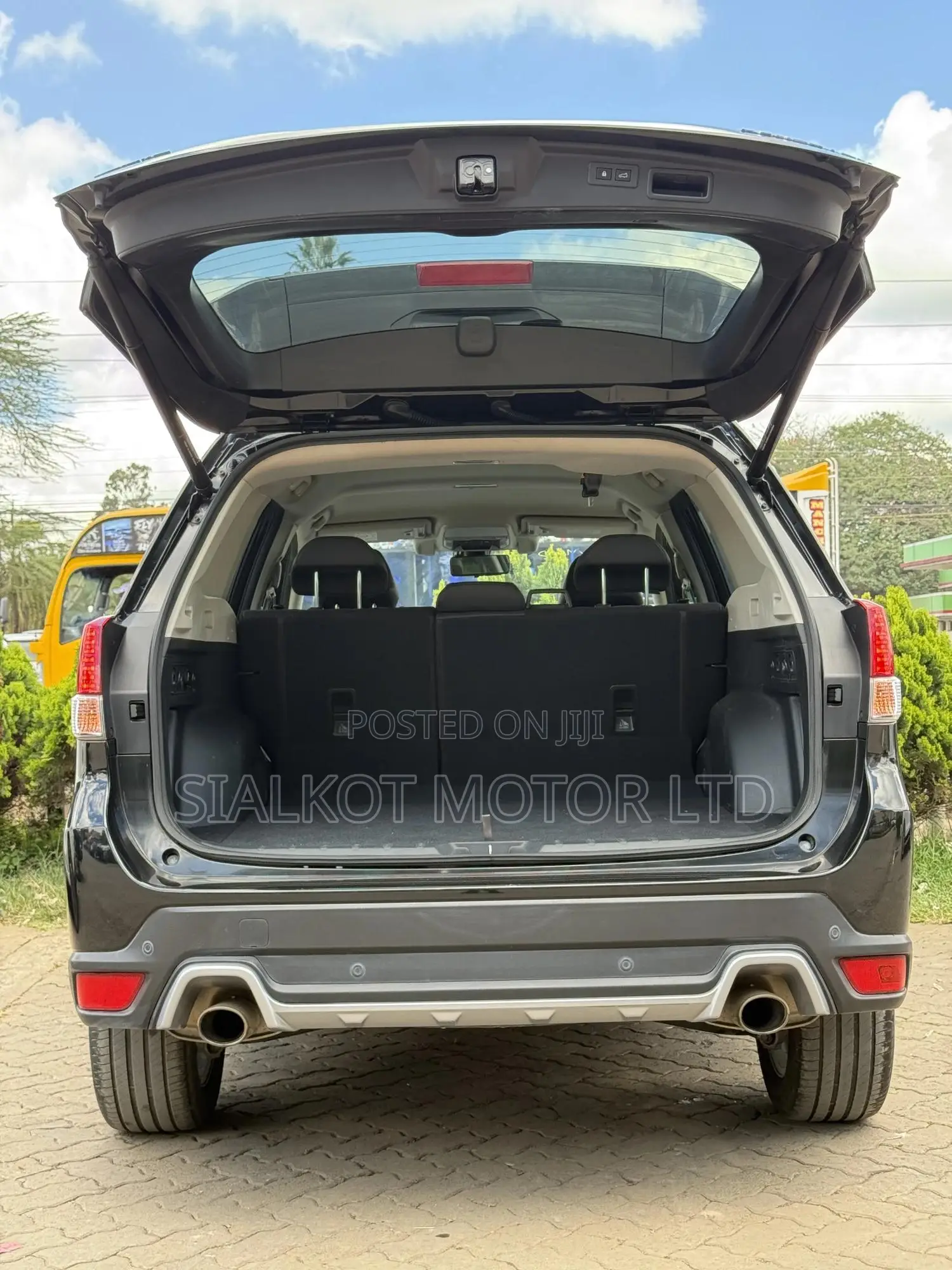 Subaru Forester Base AWD 2020 Black
