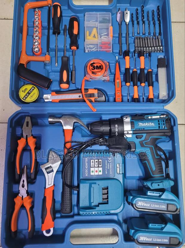 118 Piece Makita Cordless Drill Set/Makita Drill Set 118 Piece