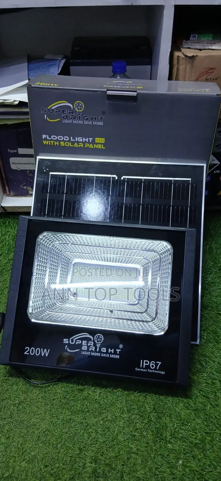 200 Watts Super Bright Solar Floodlight