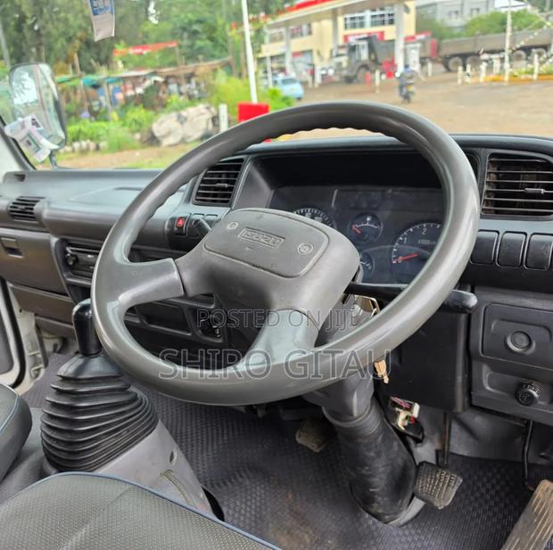 Isuzu NKR Local - thumbnail 8