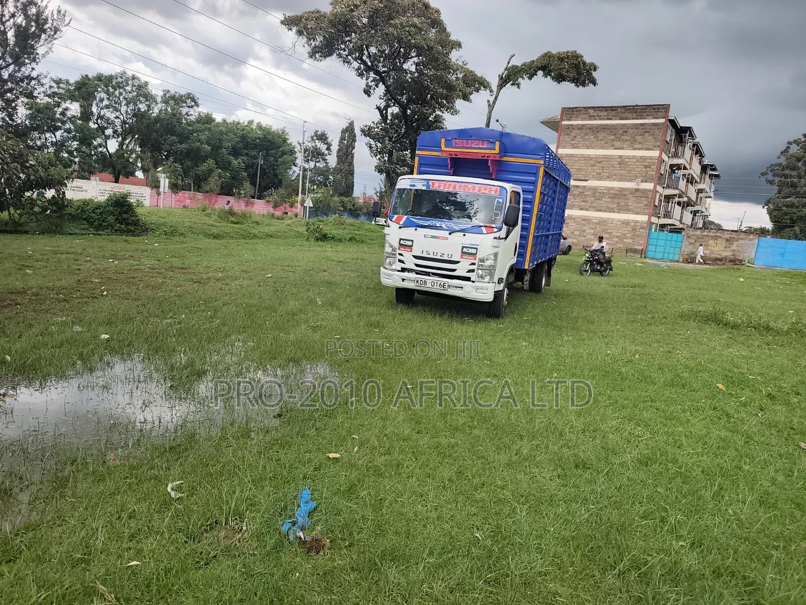 Isuzu NQR Local Deal!!