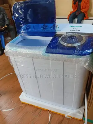 Hisense Twin Tub Washing Machine With a 7.5kg Capacity.