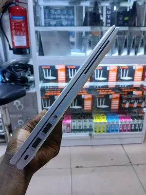 Laptop HP EliteBook 845 G8 16GB AMD Ryzen 5 SSD 256GB