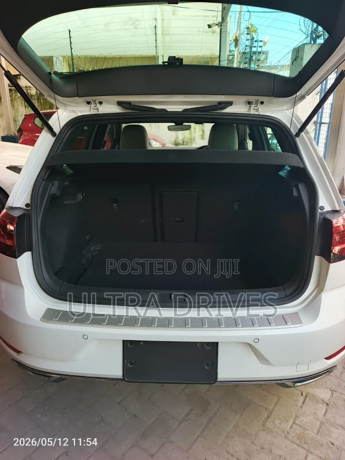 Volkswagen Golf 2019 White