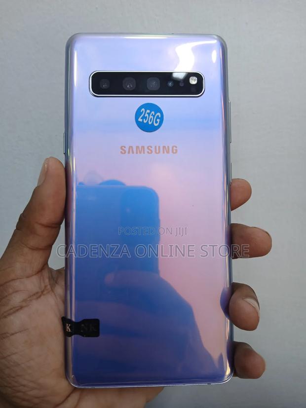 Samsung Galaxy S10 5G 256 GB Blue
