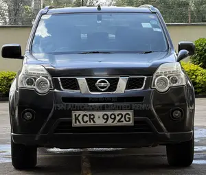 Nissan X-Trail 2.0 Petrol XE 2012 Black