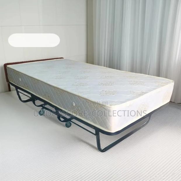 Rollaway Bed With 8′′ Mattress N 4 Wheels 4 Easy Movement195x95x40 Cm