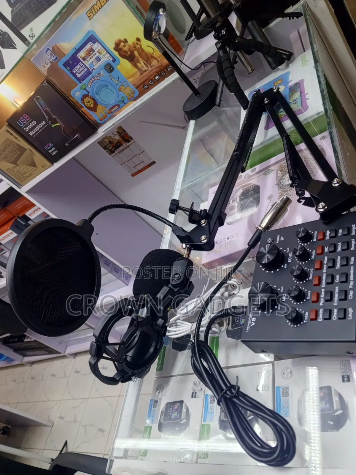 Bm-800 Microphone V8 Sound Card Studio Podcast Kit Bundle