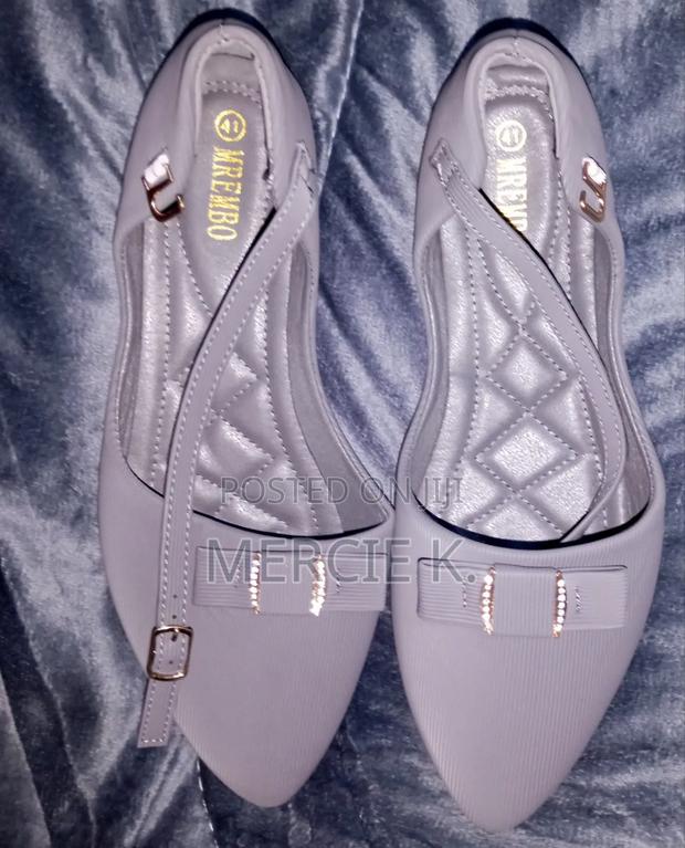M D Shoes Collections