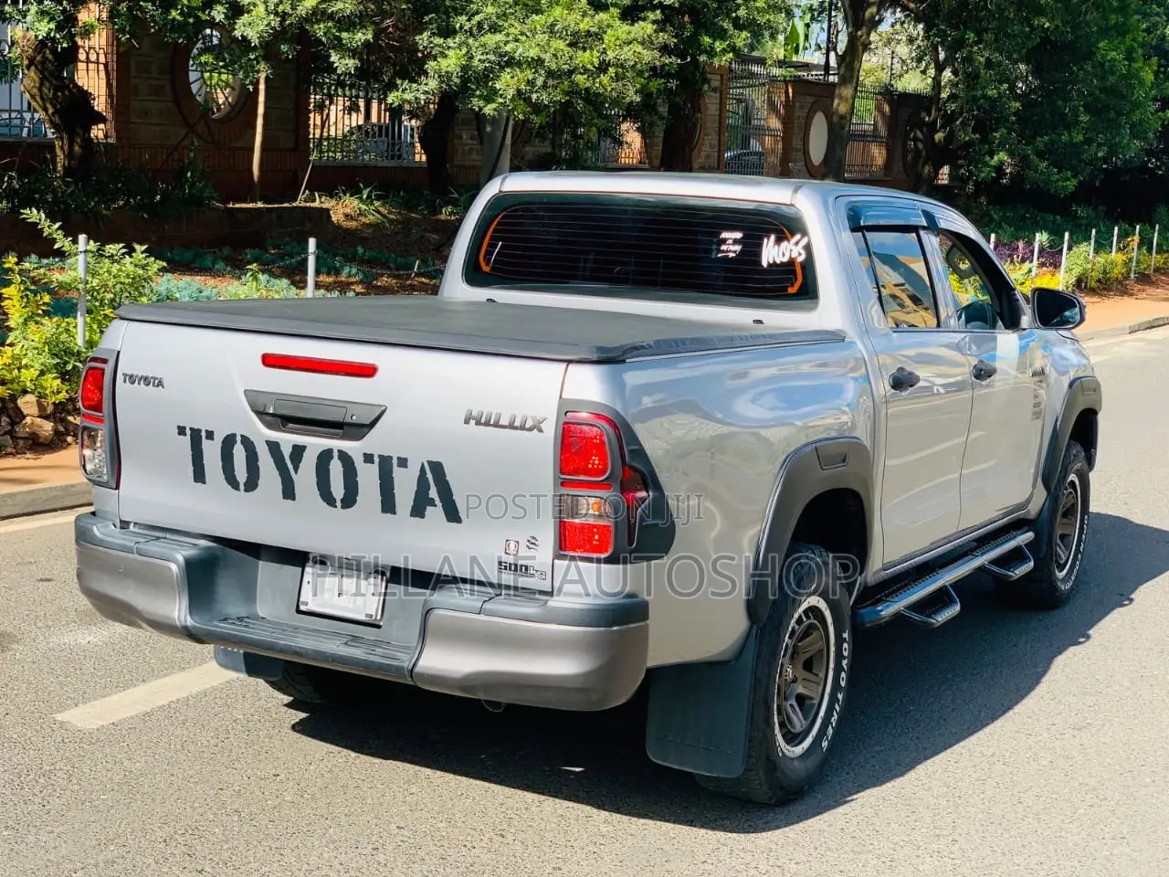 Toyota Hilux 2019 Silver
