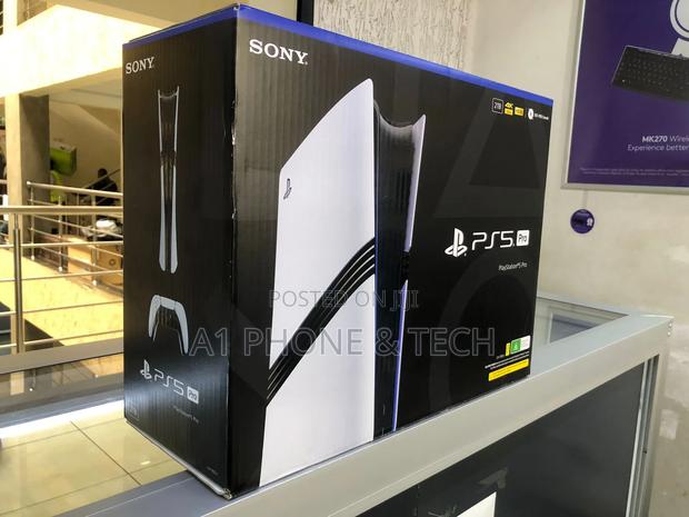Playstation 5 Pro 2tb - thumbnail 2