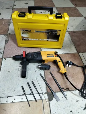 Commercial Dewalt Rotary Hammer Drill 240v 800 Watts 2 Chunk