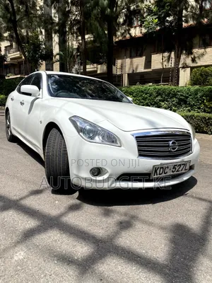 Nissan Fuga 2013 White