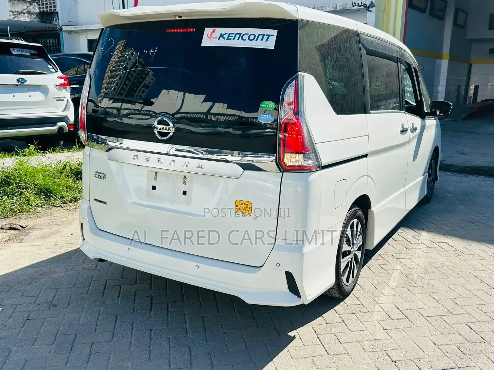 Nissan Serena 2019 White