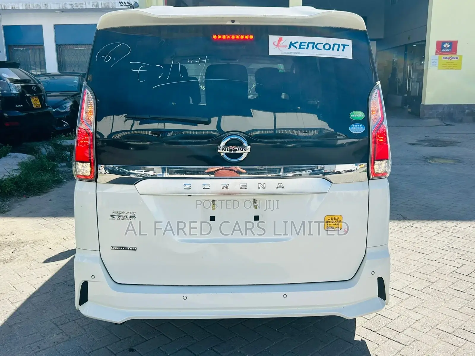 Nissan Serena 2019 White