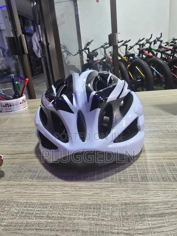 Bicycle Helmets - thumbnail 5