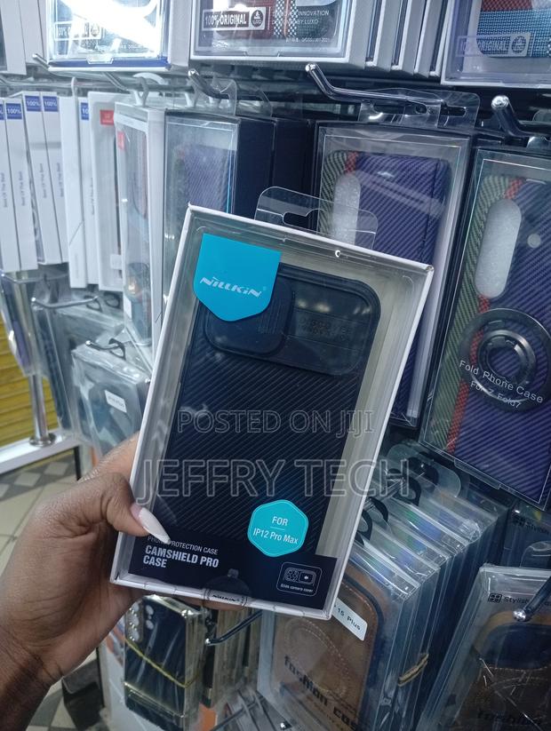 iPhone 12 Pro Max Secure, Anti-Fingerprint Grip Cover - thumbnail 2