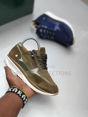 Ladies Trendy Sneakers