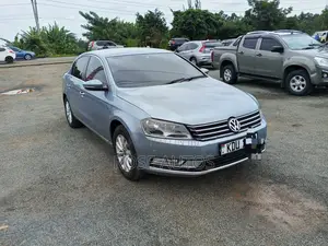Volkswagen Passat 2015 Silver