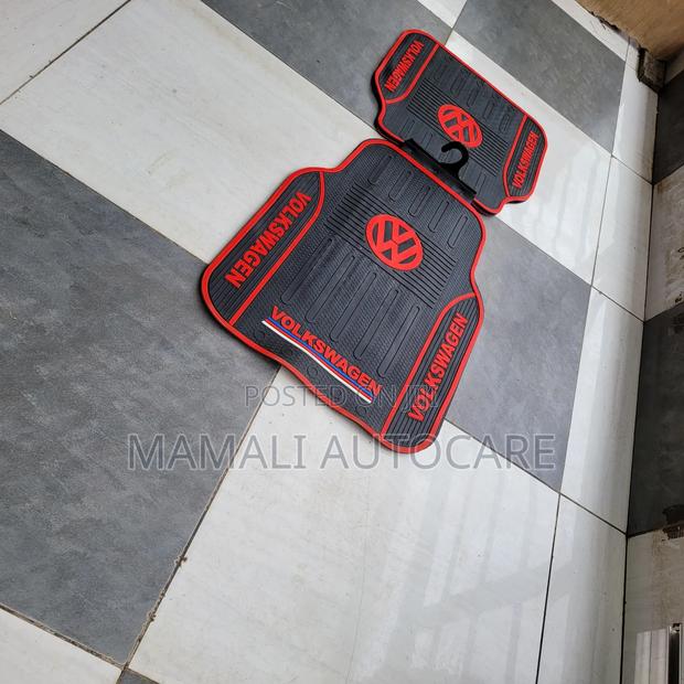 Volkswagen 5pcs Floor Mat Set (Branded)
