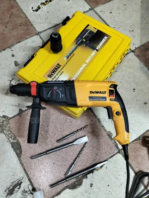 Tough Dewalt Rotary Hammer Drill Set 240 v 800 Watts