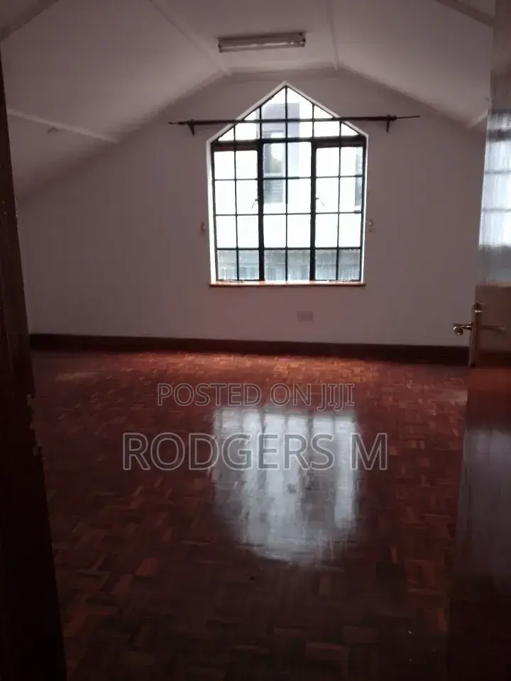 4bdrm Townhouse / Terrace in Muthangari for rent