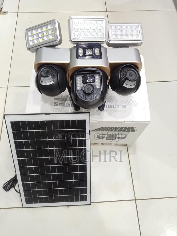 Intruder Alerts 6mp 4g Triple Lens Solar Camera With Solar Floodlight