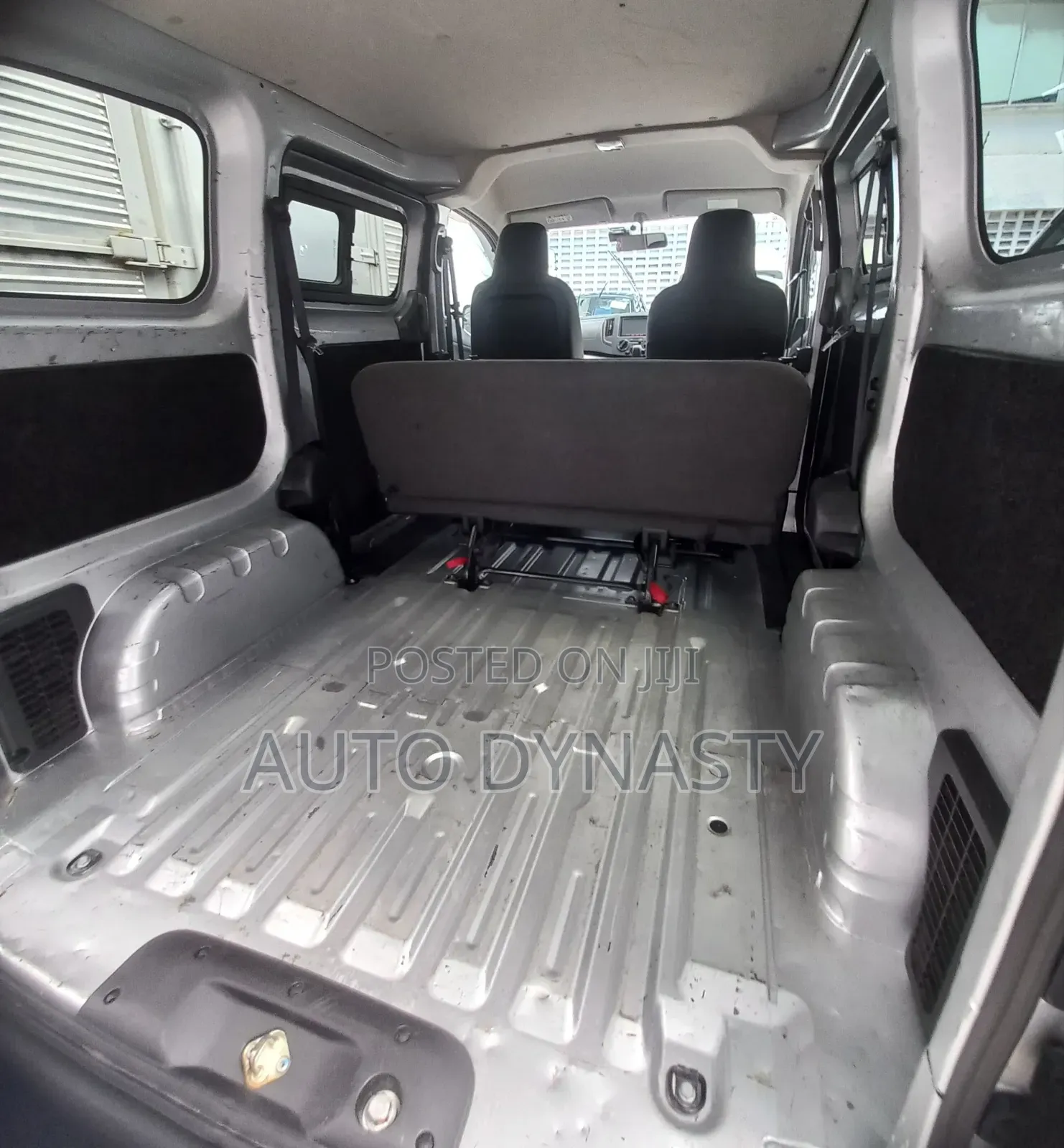 Nissan NV200 2019 Gray