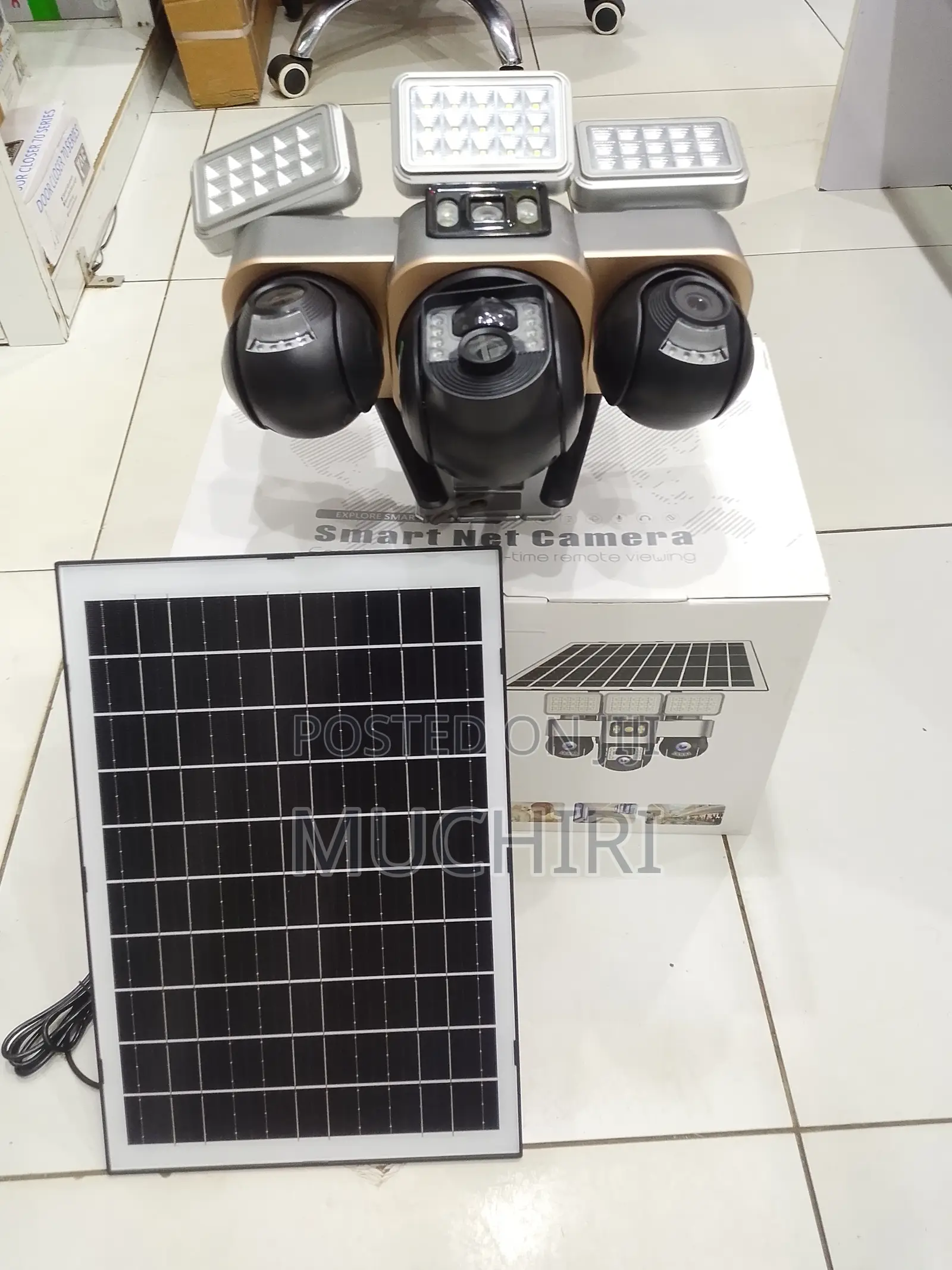 4g PTZ Triple Lens Multi Screen CCTV Camera With Solar Floodlight