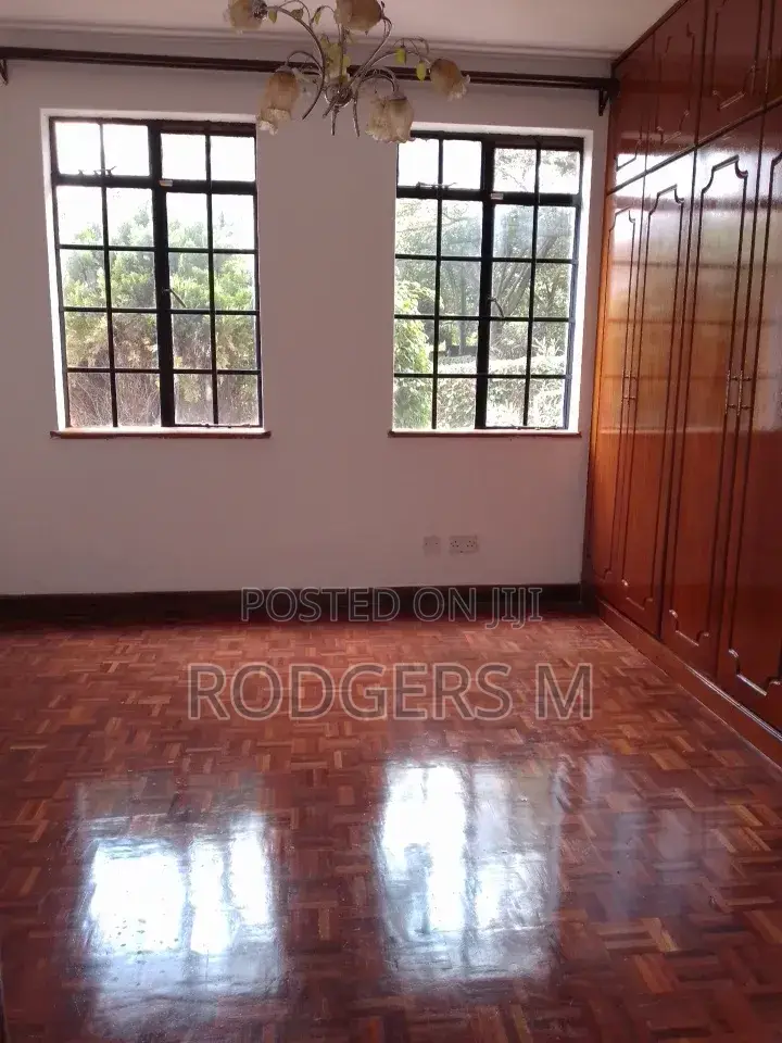 4bdrm Townhouse / Terrace in Muthangari for rent